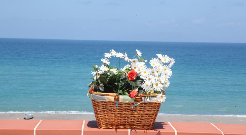 Vacanze Al Mare Patrizia'S Sweet Home Terme Vigliatore Rom bilde